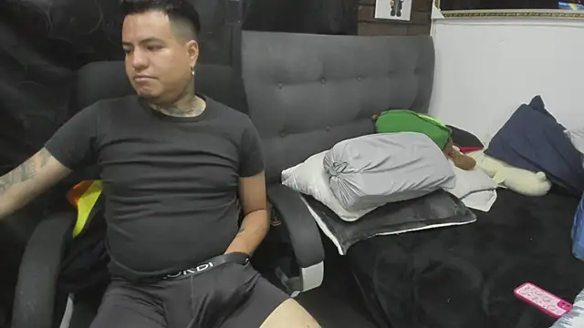 luckyamong_ladies webcam