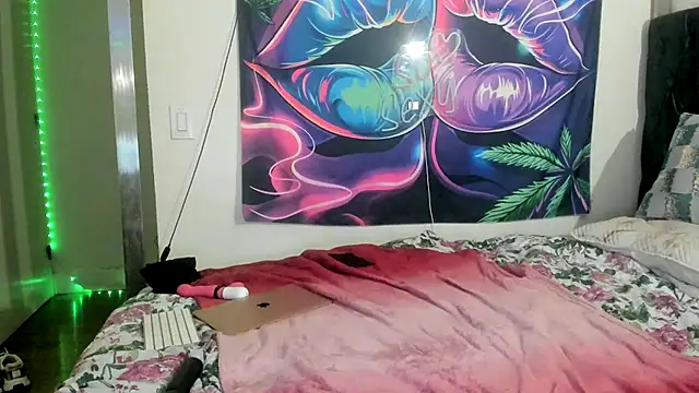mzpretty444 webcam