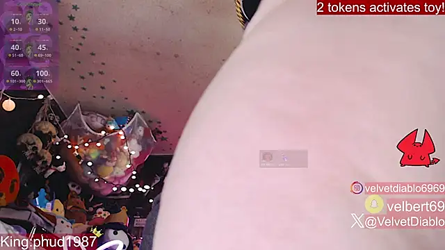 VelvetDiablo webcam