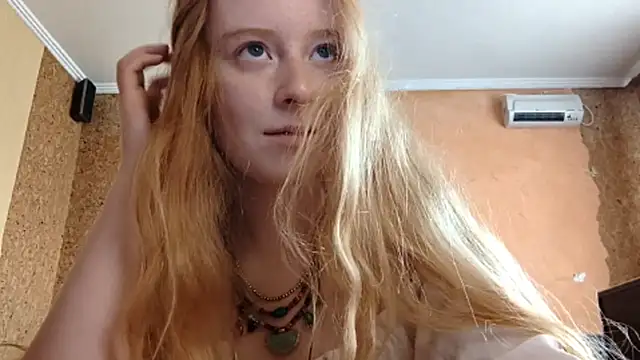 KateVibe_01 webcam