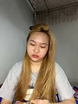 Almira6868 webcam