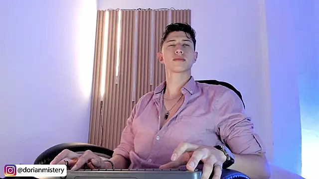 Dorianmistery2322_ webcam