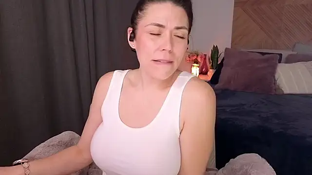 Ellie-Elizabeth webcam