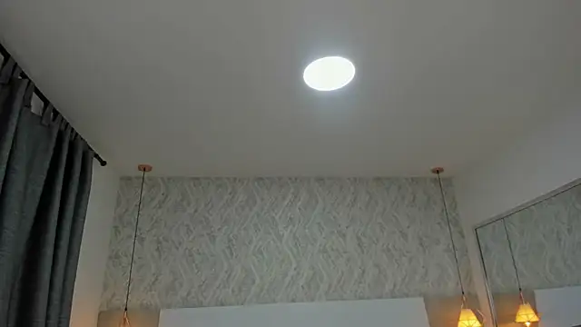Tisha-Cole webcam
