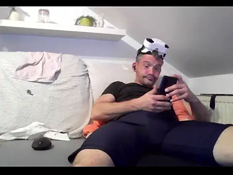 Cambitchboy webcam