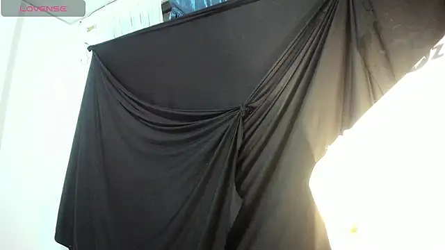 latinaStepmom webcam