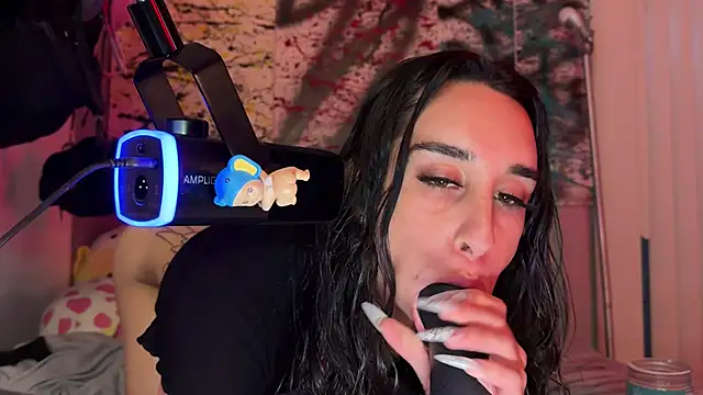 xoFrankie webcam