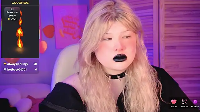 LilithNlsn webcam