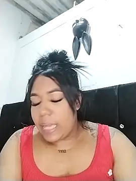emma_purple_ webcam