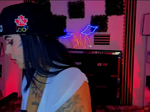 LauriInk1 webcam