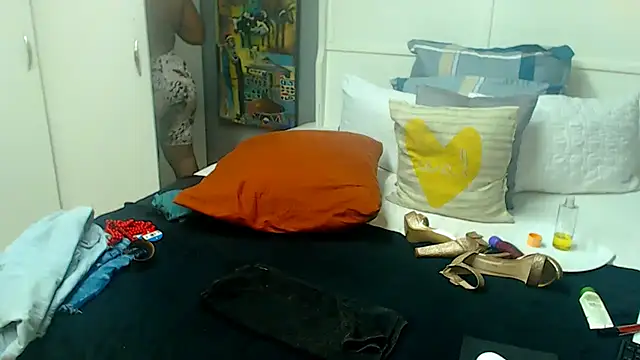 Brunettedevon33 webcam