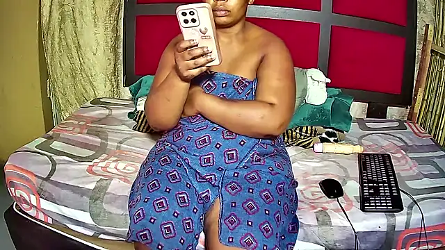 Exotic_FreakyQueen live sex cam