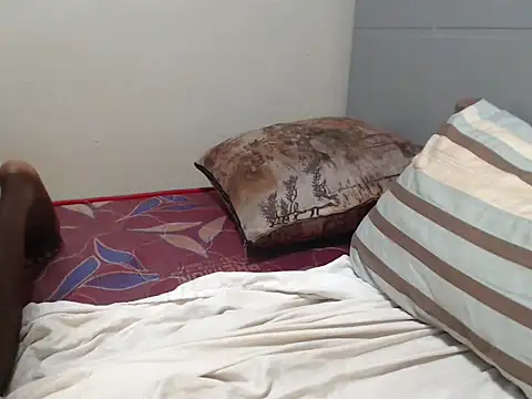 CandyLovesU2 webcam