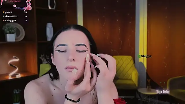 alia_skay webcam