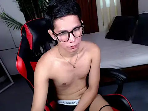 drinkmycumx webcam