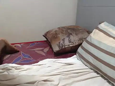 CandyLovesU2 webcam