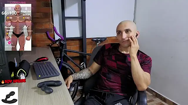 Marck_Muscle webcam