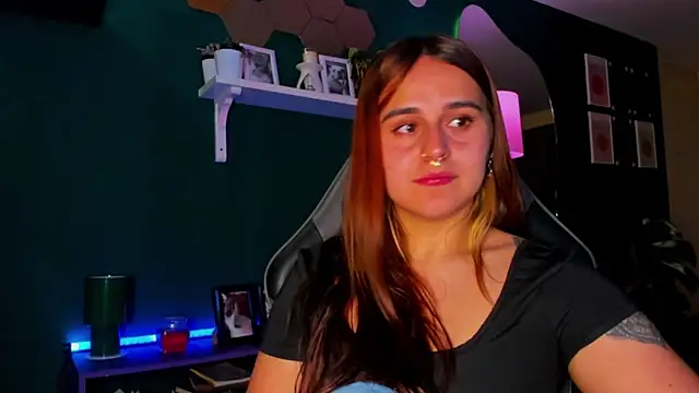 evy_orange1 webcam