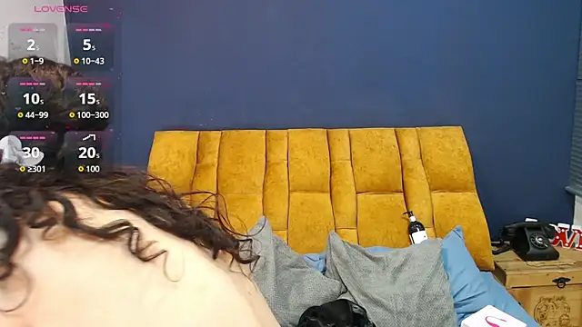 KendraaSimons webcam