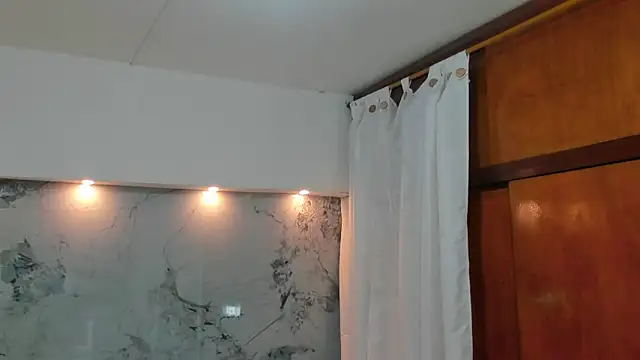 Ambeer_red1 webcam