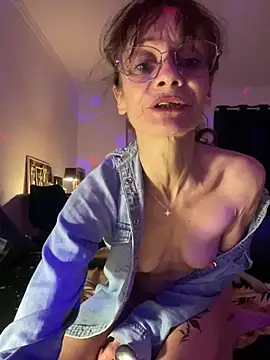 Chris06d22@xh webcam