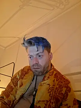 DelayedAnalog720 webcam