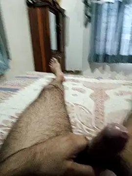 Tall_Hairy_Man webcam