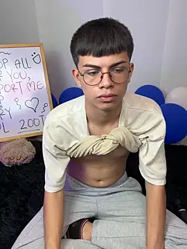 Asher_Young webcam