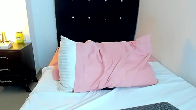 kathyajhonss webcam