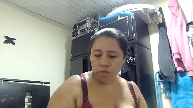 adrixxx38 webcam