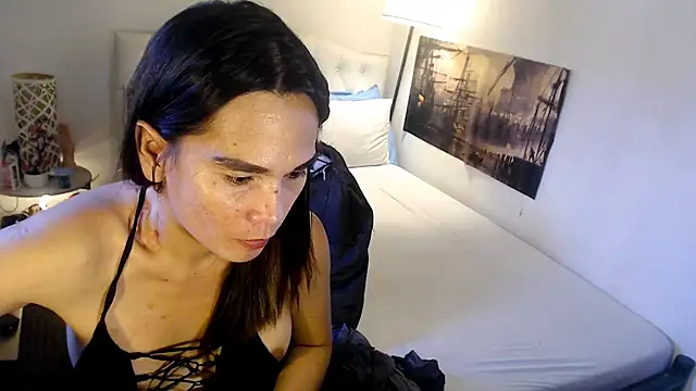 NinaDOM4CUM webcam