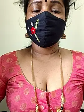 gaurika18 webcam
