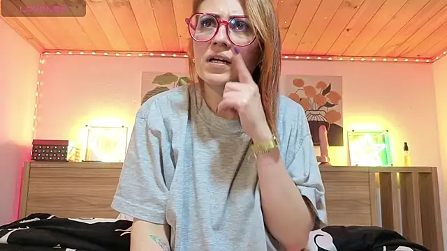 Victoria_Fallon webcam