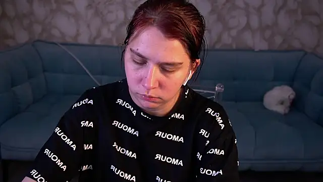 LiviaShy webcam
