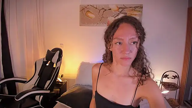 ChloeMoreti webcam