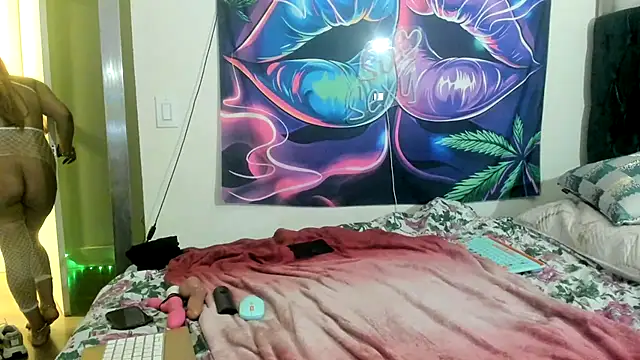 mzpretty444 webcam