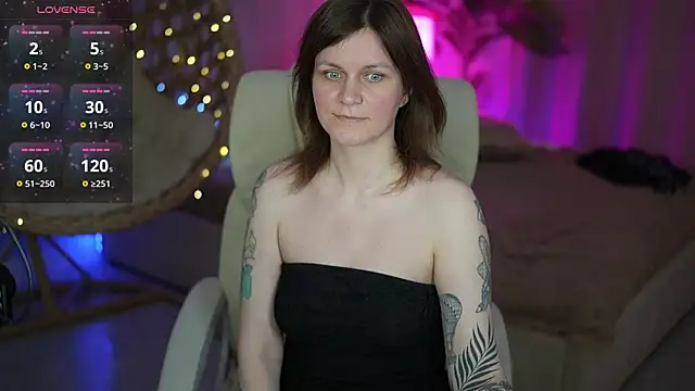 TinaMelt live sex cam