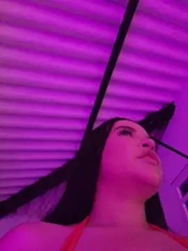 Pretty_Julieta webcam