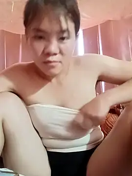Nguyet135 webcam