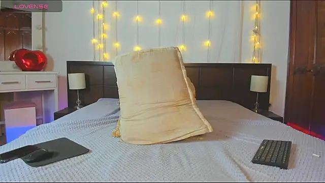 MiaMarin_hot webcam