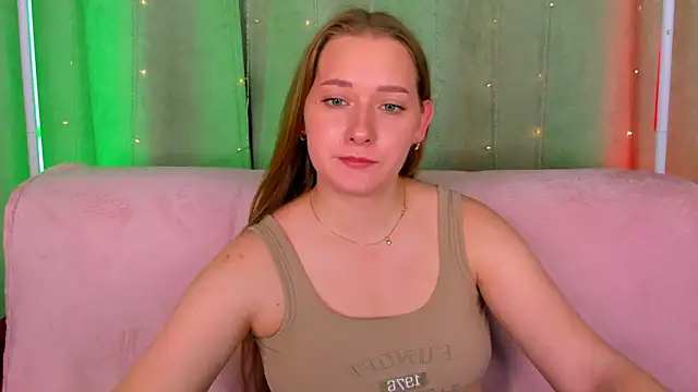 AlinaVice webcam