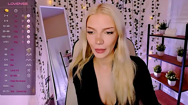 AnyaTaylor_ webcam