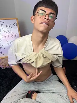 Asher_Young webcam