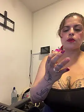 MiaHotboobs webcam