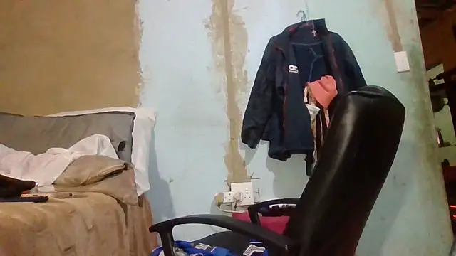 Nicky52 webcam