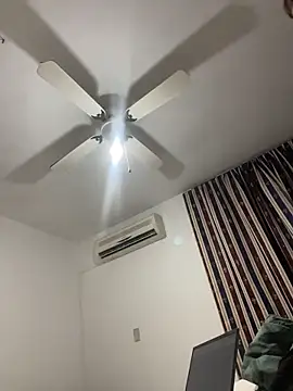 baddieasiantv webcam