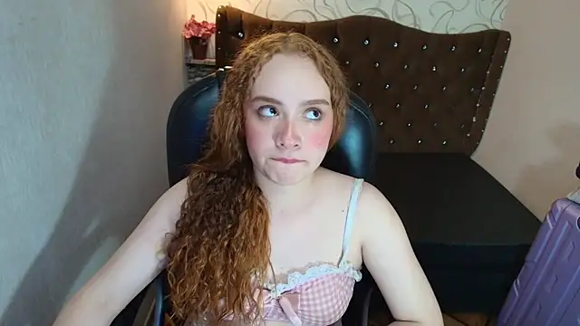 AnnyFoxx webcam