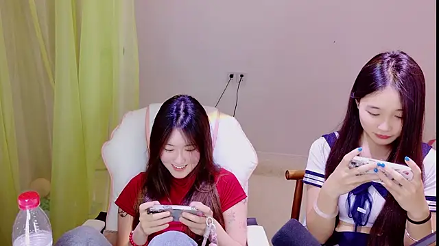 Xiongchumo1120 webcam