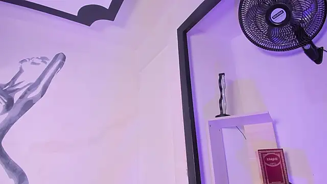 nahomyrusell webcam