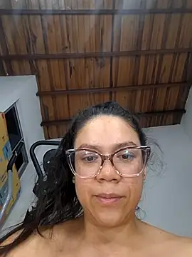 Aila_Phone webcam